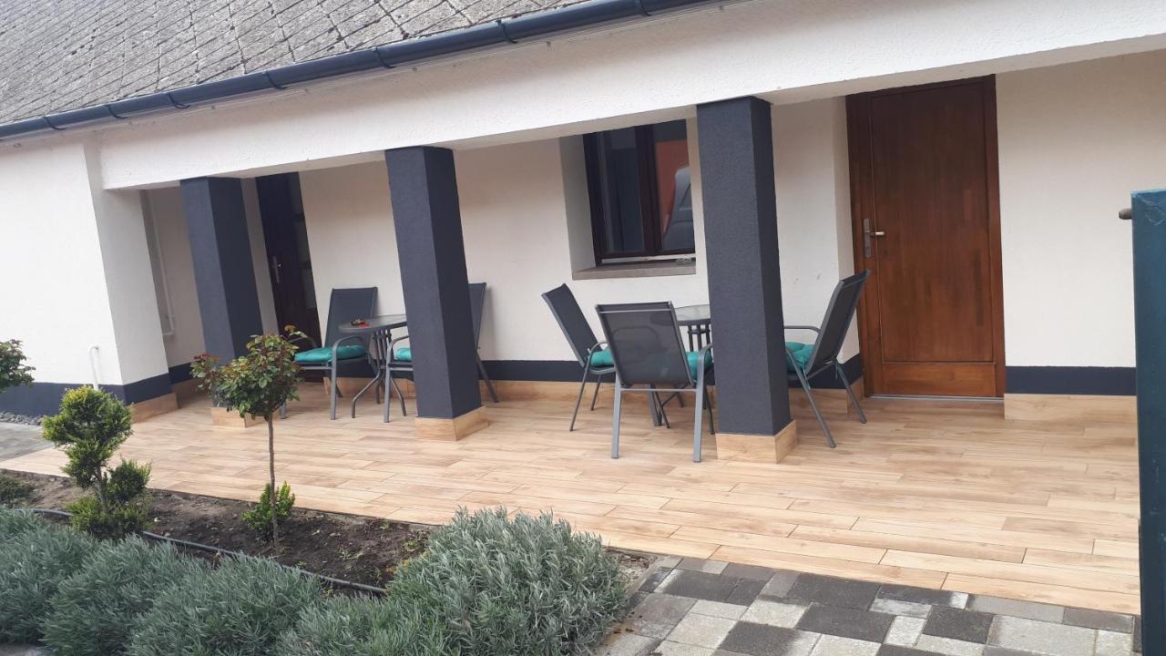 Éden Apartman Hajdúszoboszló Esterno foto