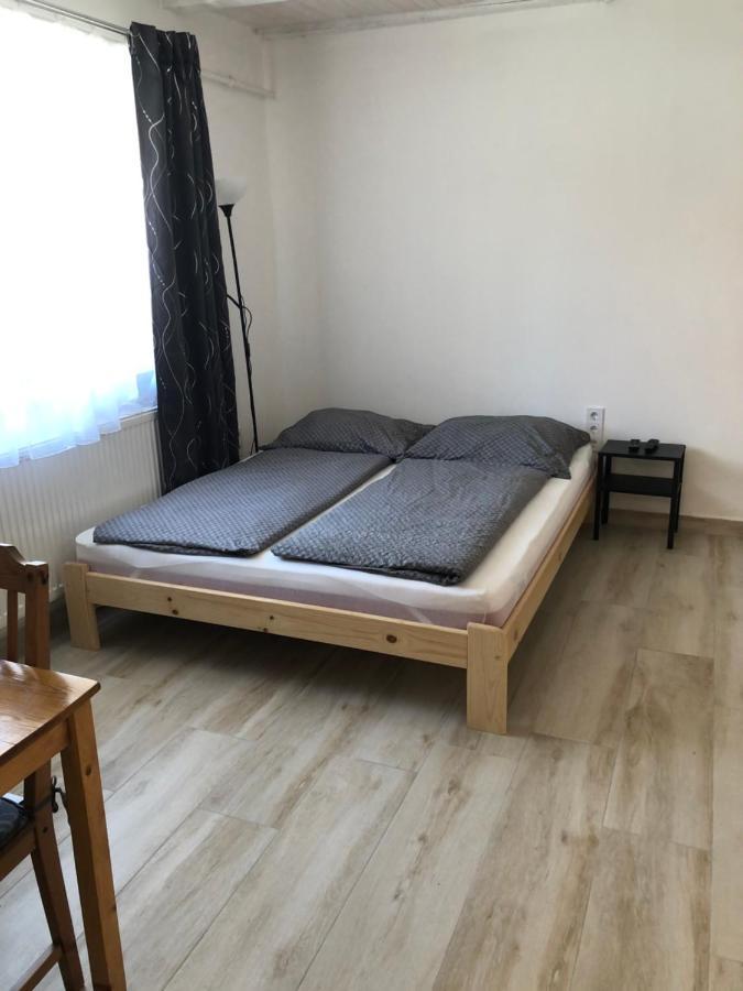 Éden Apartman Hajdúszoboszló Esterno foto