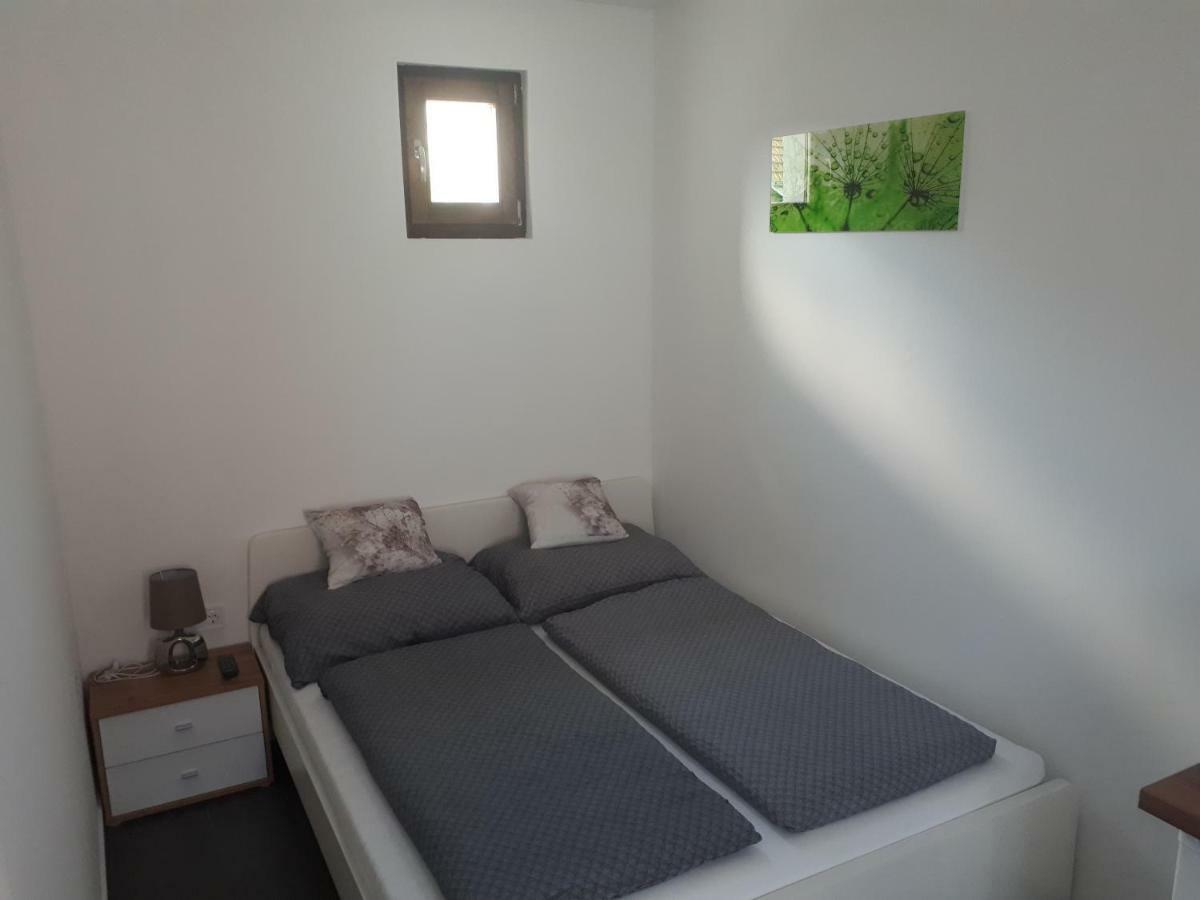Éden Apartman Hajdúszoboszló Esterno foto