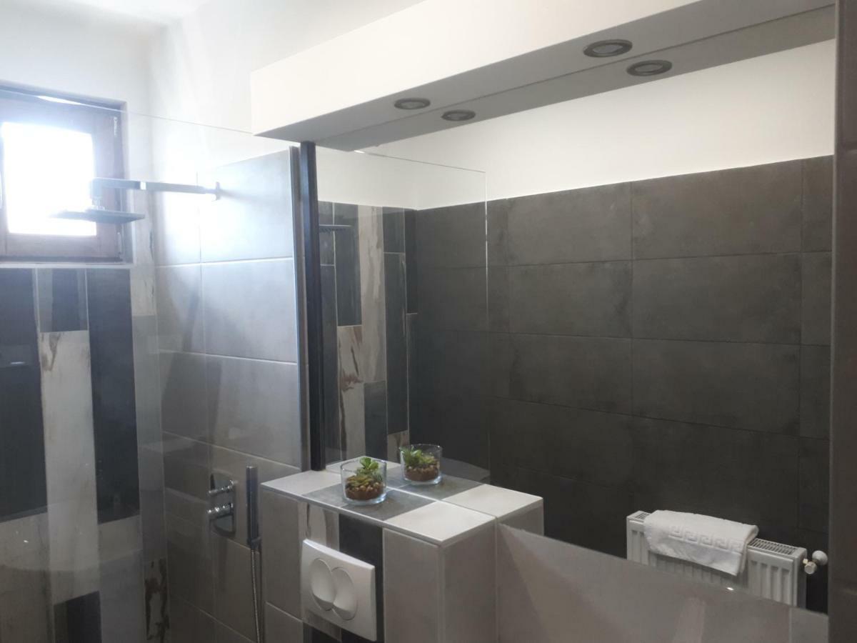 Éden Apartman Hajdúszoboszló Esterno foto