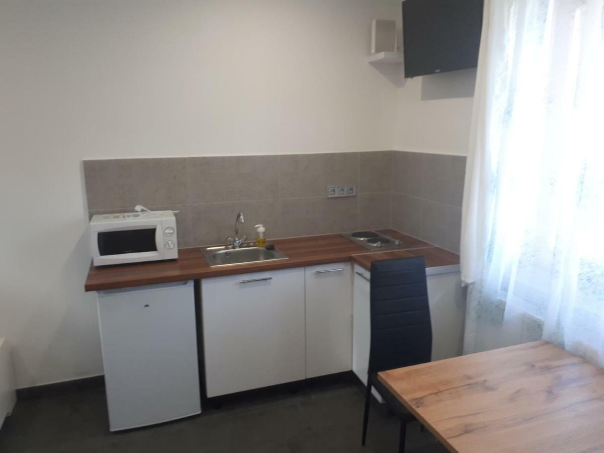 Éden Apartman Hajdúszoboszló Esterno foto